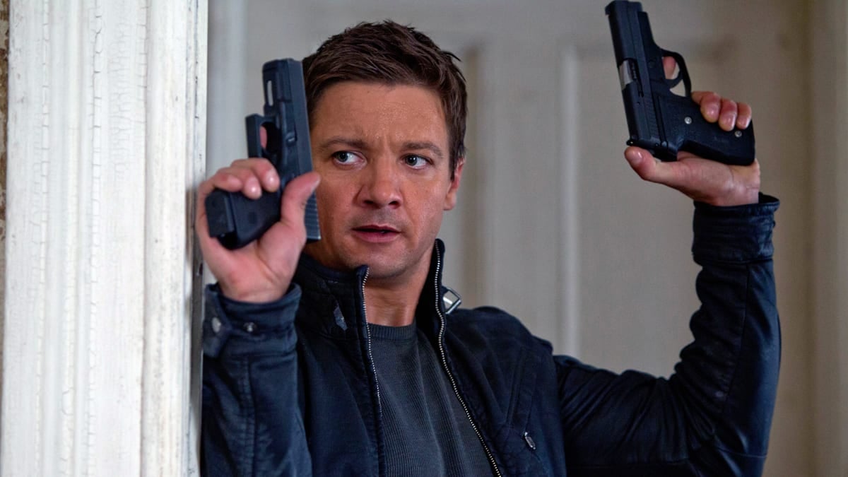 Jeremy Renner in Bourne Legacy