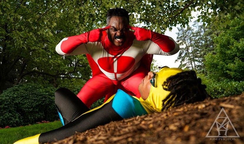 Invincible Cosplays Omni-Man