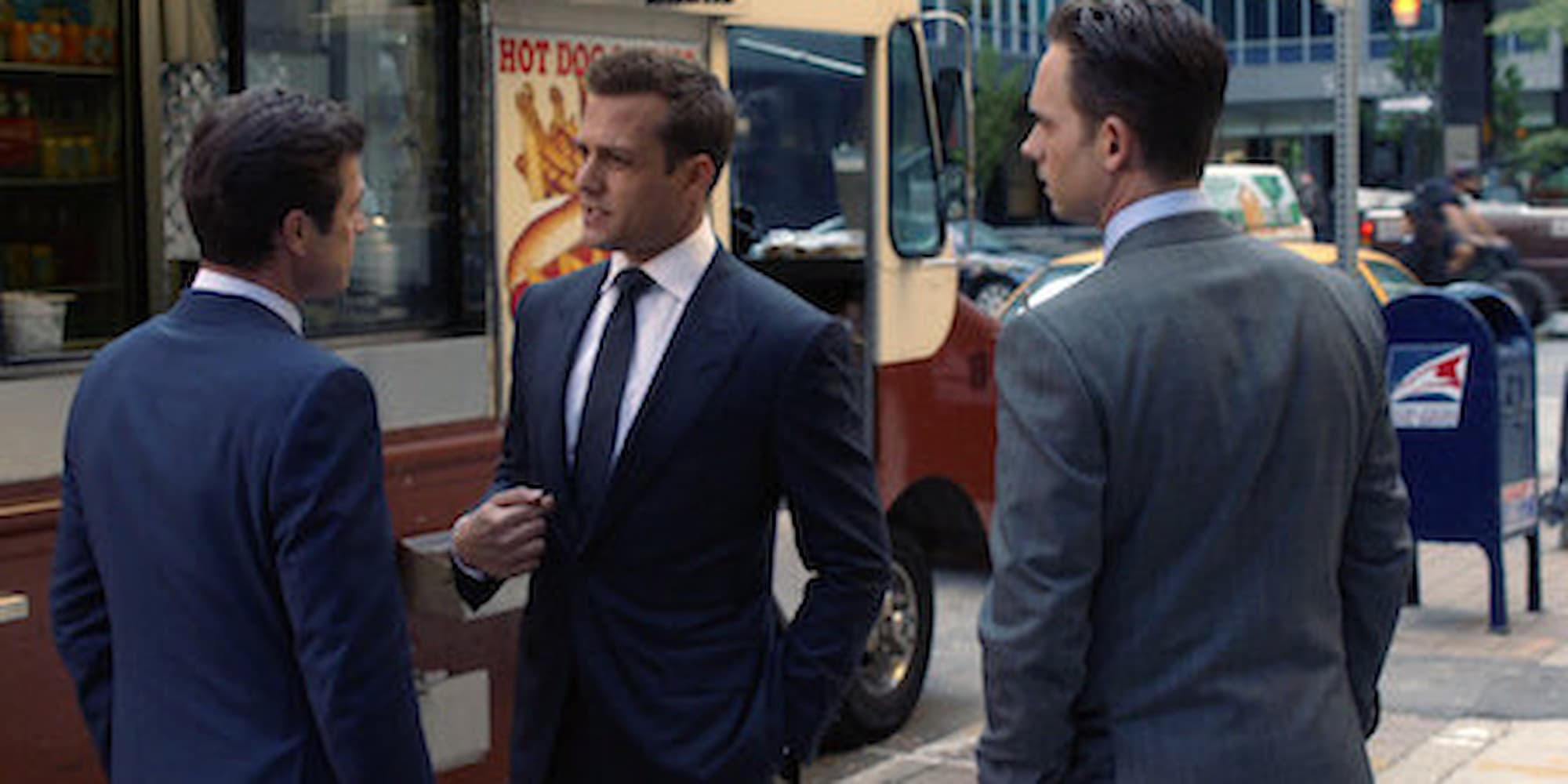 Suits Screenshot