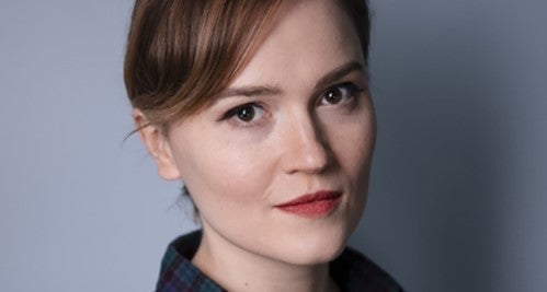 Headshot featuring Veronica Roth