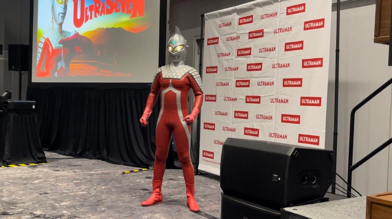 Ultraman surprises fans at NYCC