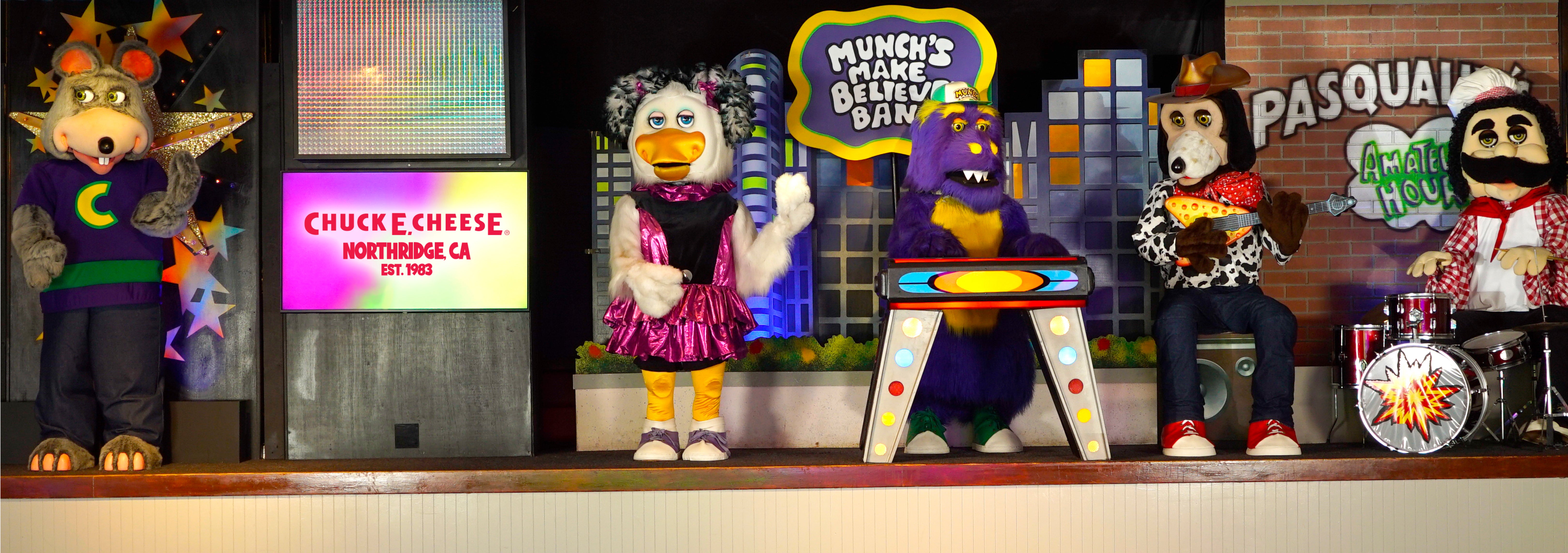 Chuck E. Cheese